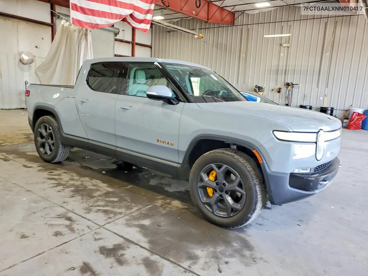 2022 Rivian R1T Launch Edition VIN: 7FCTGAALXNN010417 Lot: 56477106