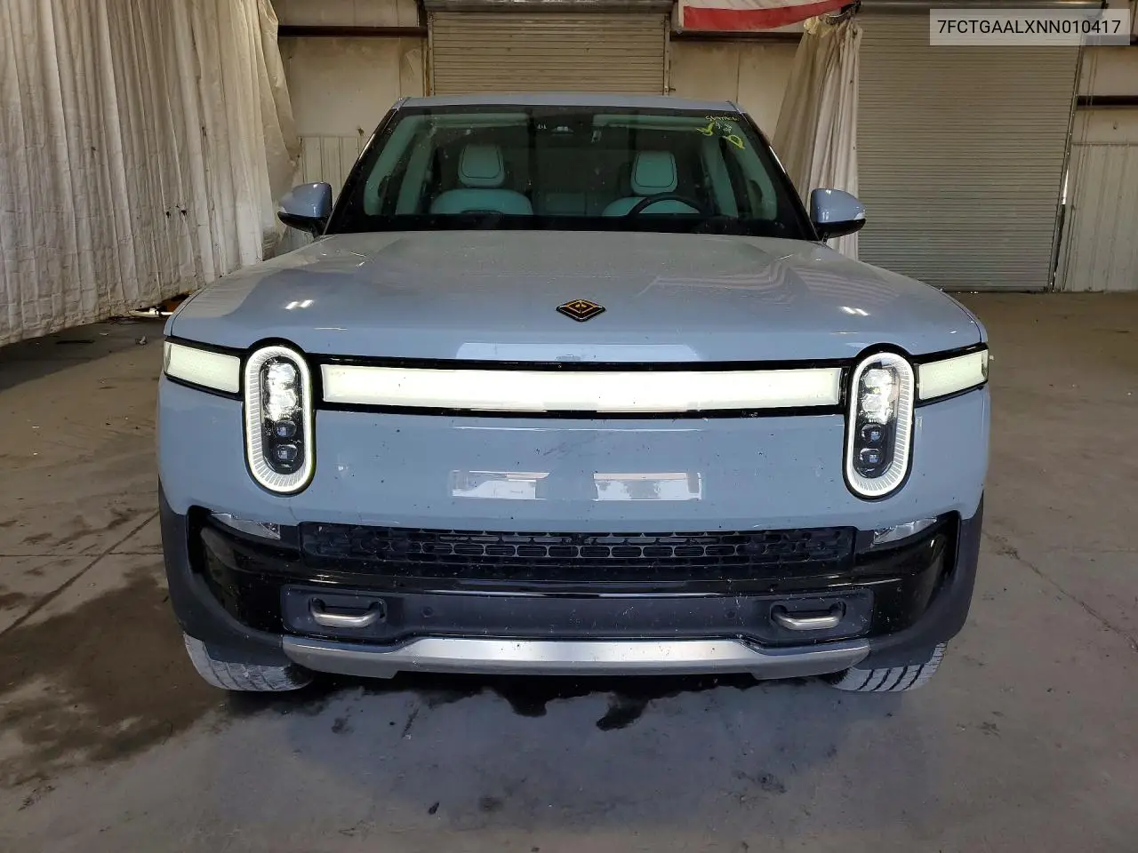 2022 Rivian R1T Launch Edition VIN: 7FCTGAALXNN010417 Lot: 56477106