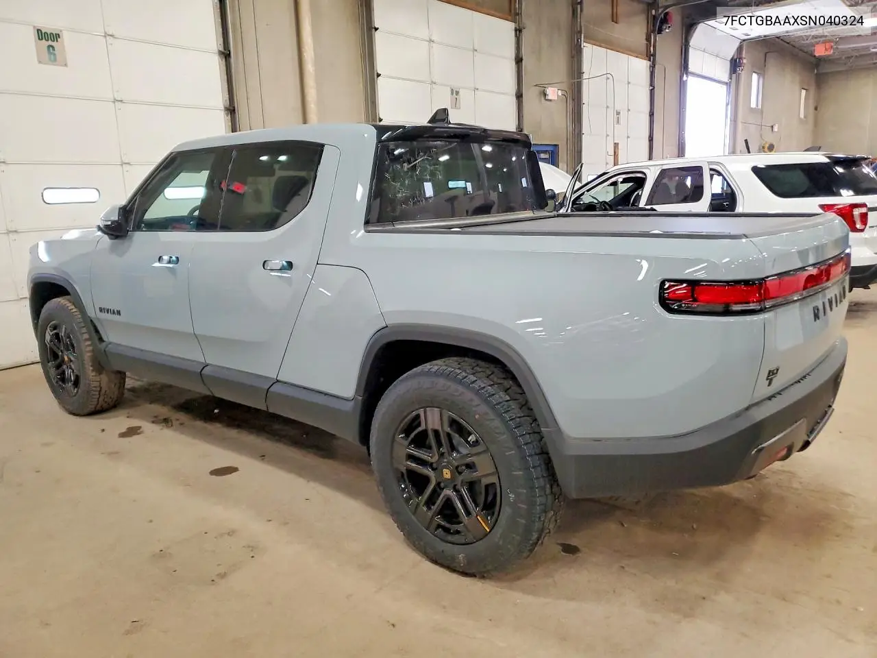 2025 Rivian R1T Adventure VIN: 7FCTGBAAXSN040324 Lot: 77724235