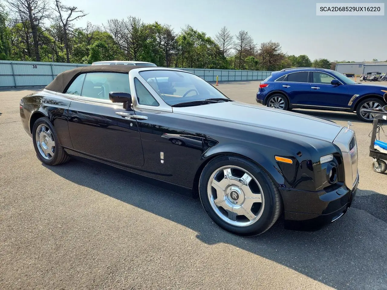 2009 Rolls-Royce Phantom Drophead Coupe VIN: SCA2D68529UX16220 Lot: 59120196