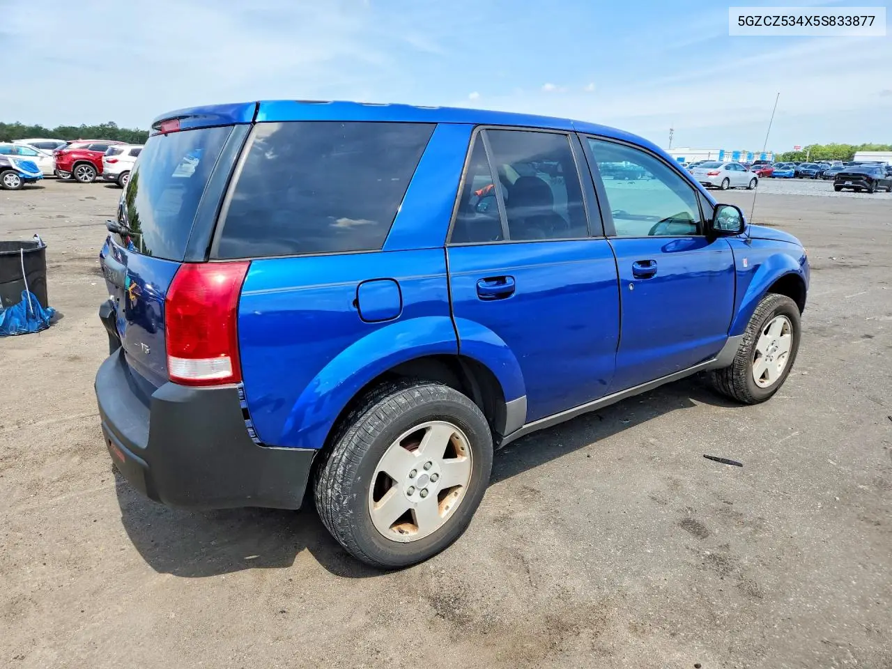2005 Saturn Vue VIN: 5GZCZ534X5S833877 Lot: 55875306