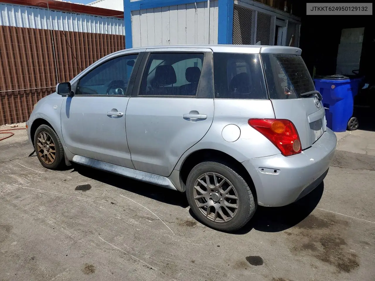 2005 Scion Xa Base VIN: JTKKT624950129132 Lot: 59346676