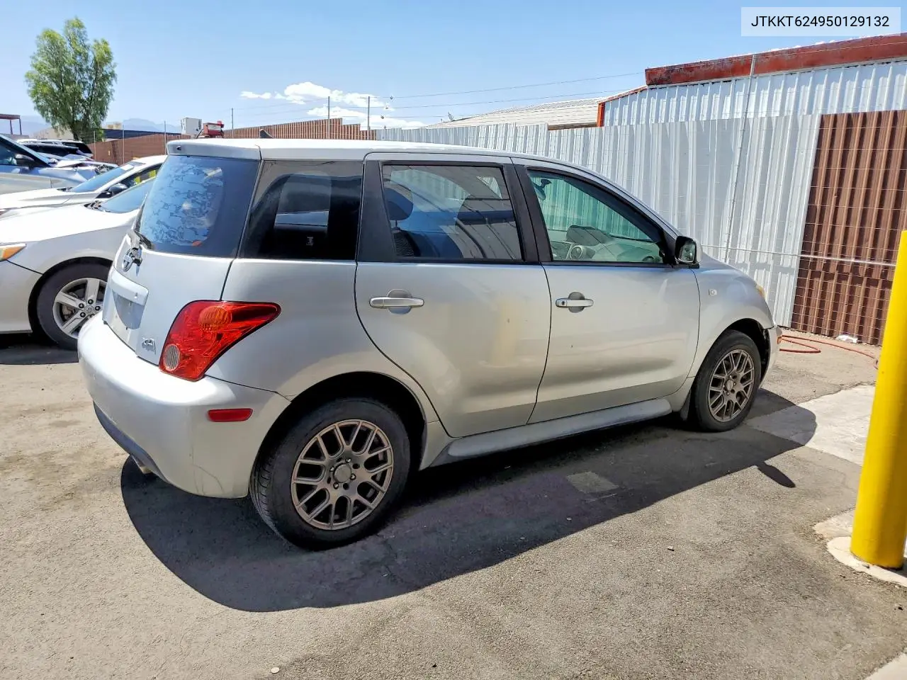 2005 Scion Xa Base VIN: JTKKT624950129132 Lot: 59346676