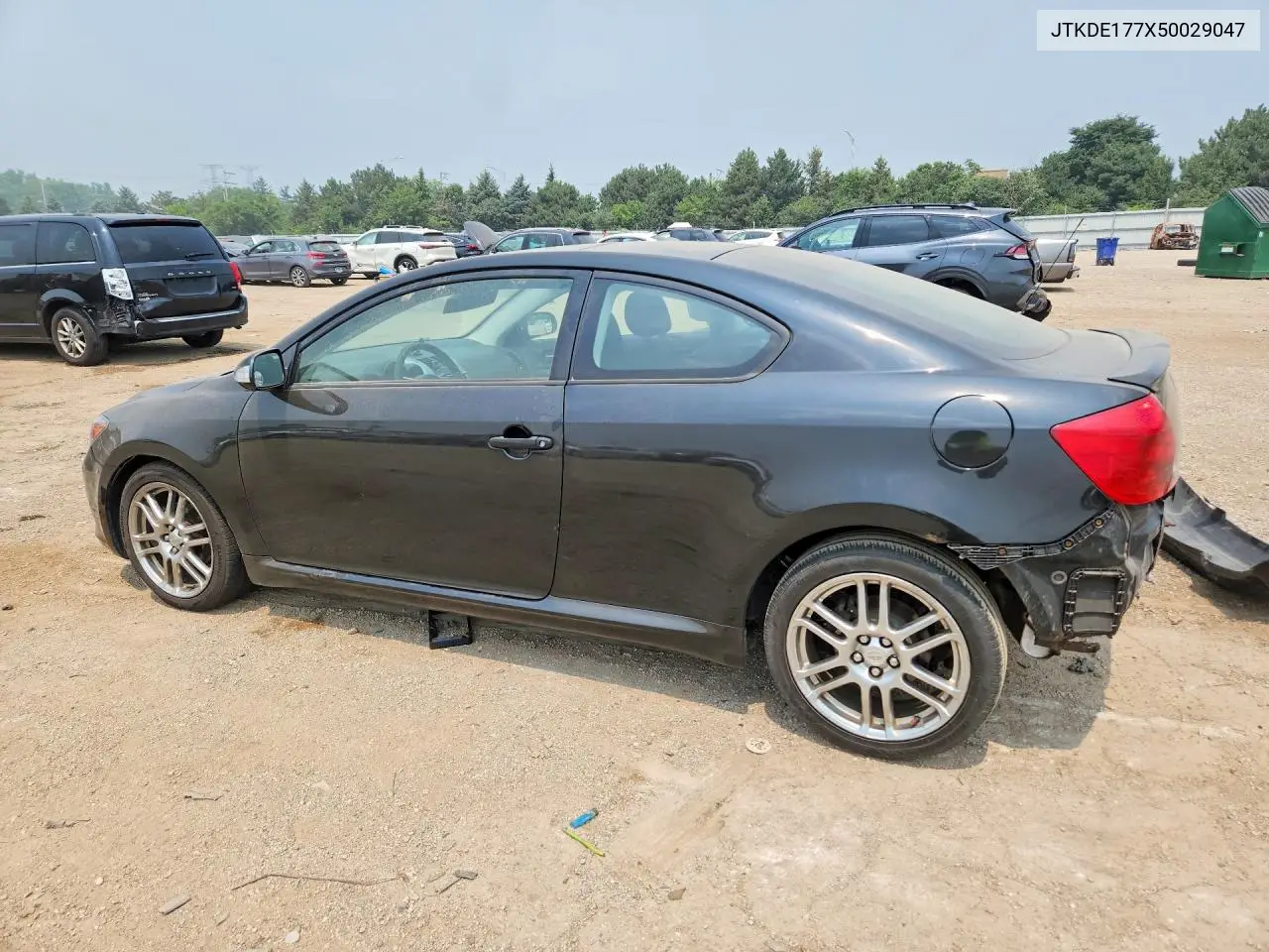 2005 Scion Tc Base VIN: JTKDE177X50029047 Lot: 61542556