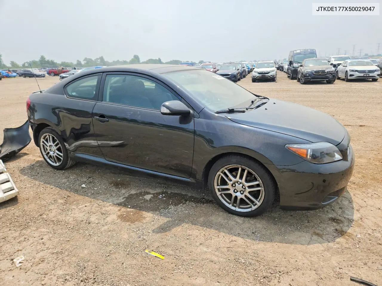 2005 Scion Tc Base VIN: JTKDE177X50029047 Lot: 61542556