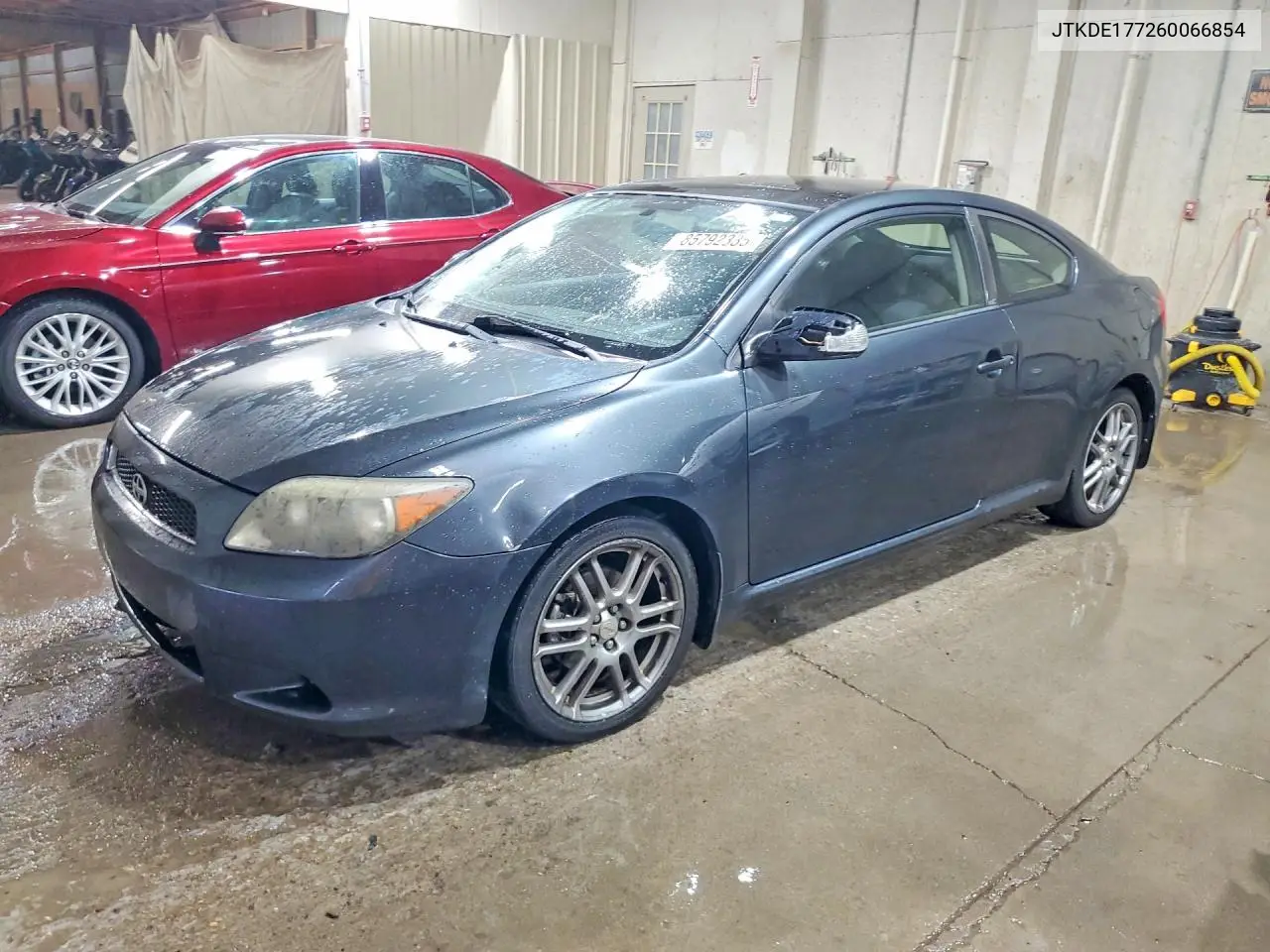 2006 Scion Tc Base VIN: JTKDE177260066854 Lot: 85792335