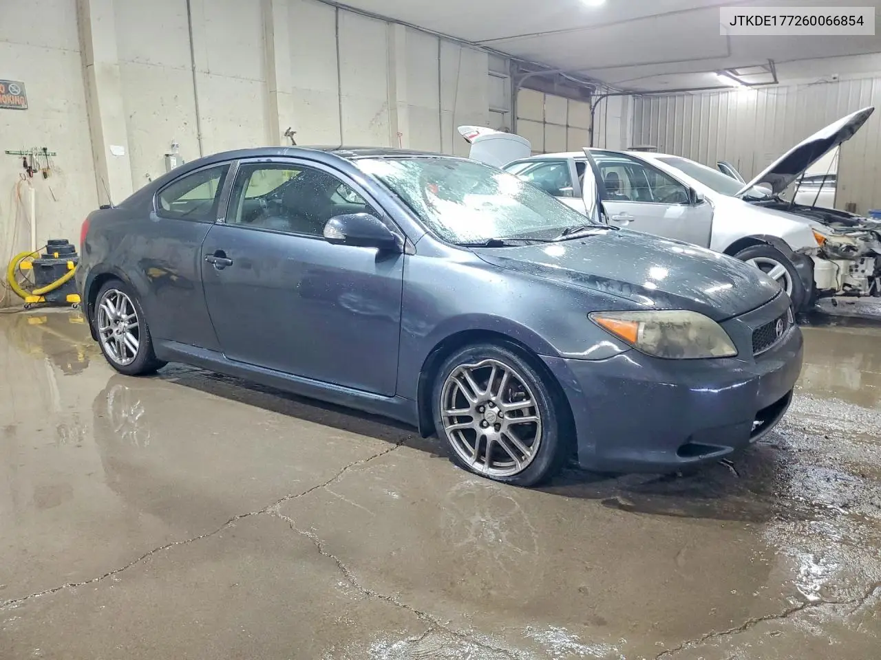 2006 Scion Tc Base VIN: JTKDE177260066854 Lot: 85792335