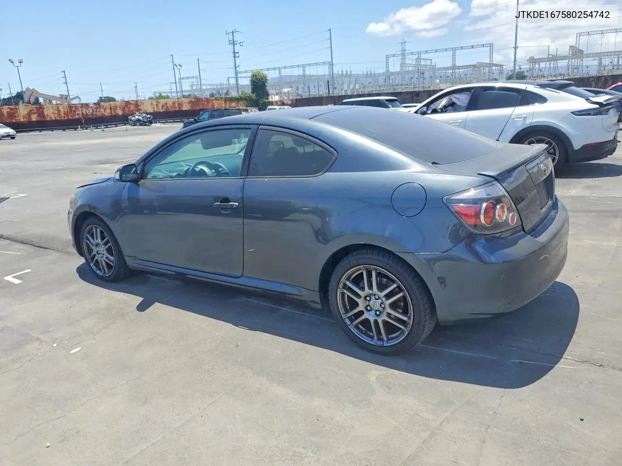 2008 Scion Tc Base VIN: JTKDE167580254742 Lot: 58042086