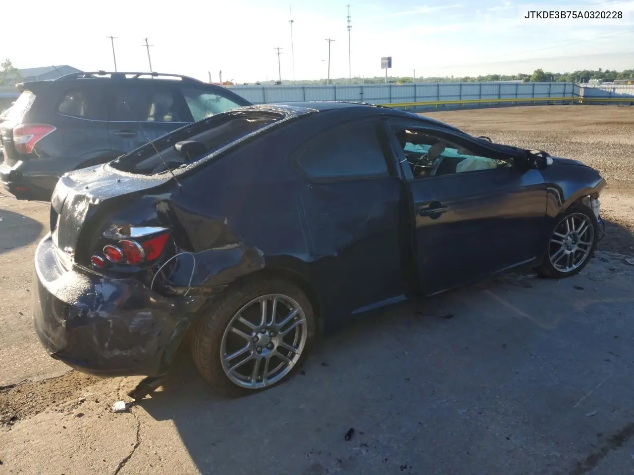 2010 Scion Tc Base VIN: JTKDE3B75A0320228 Lot: 57869416