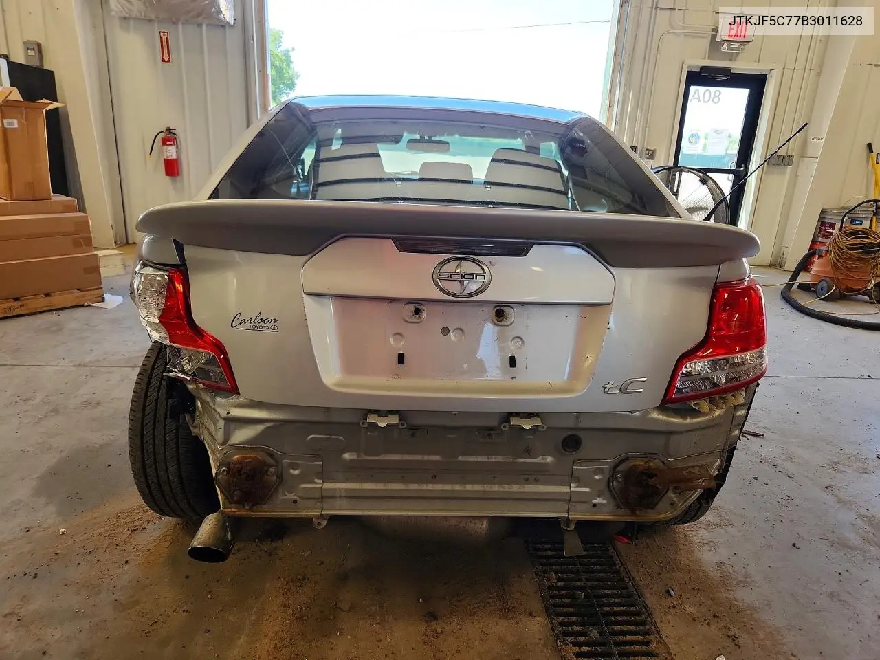 2011 Scion Tc Base VIN: JTKJF5C77B3011628 Lot: 61083456