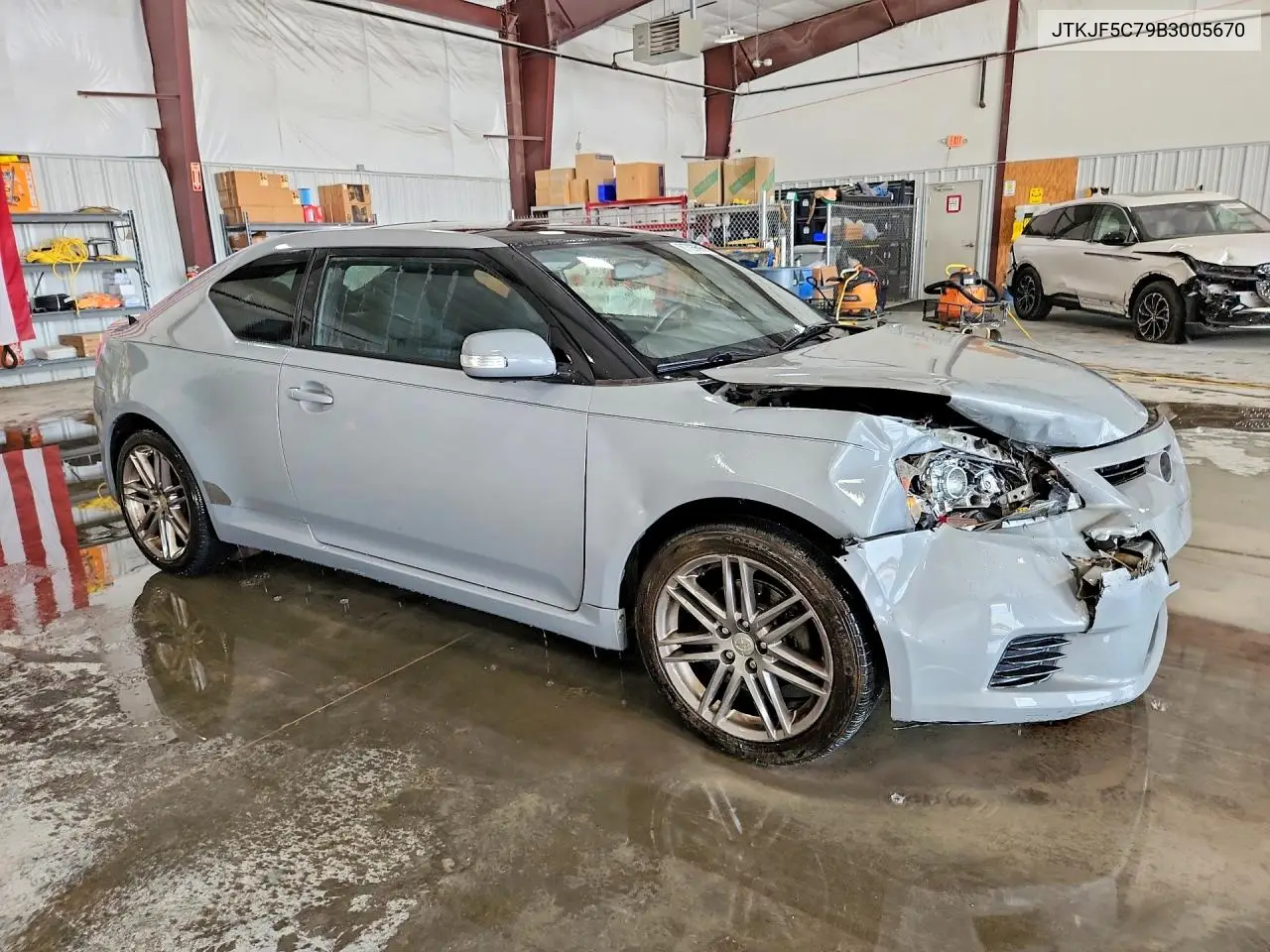 2011 Scion Tc Base VIN: JTKJF5C79B3005670 Lot: 61799696