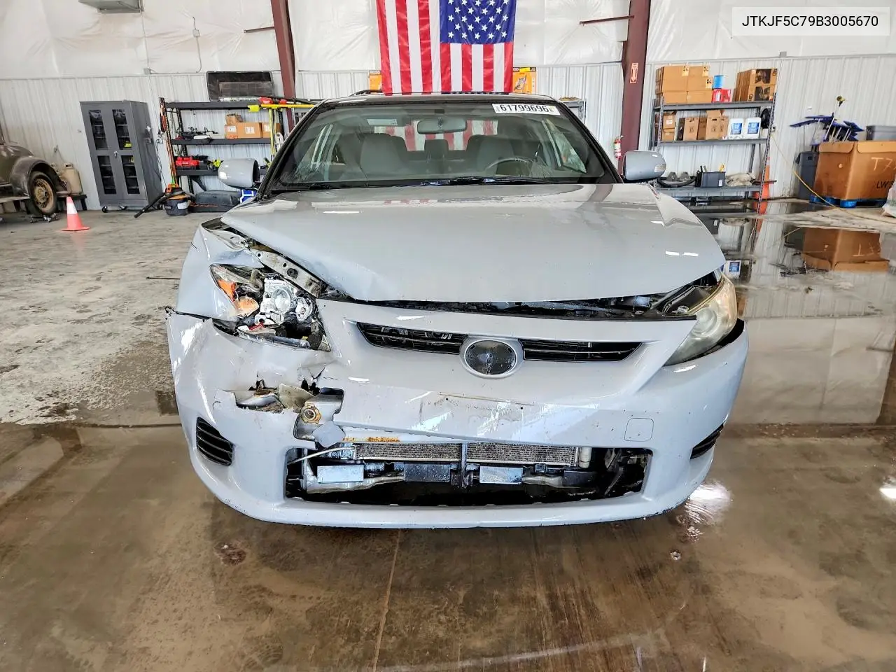 2011 Scion Tc Base VIN: JTKJF5C79B3005670 Lot: 61799696