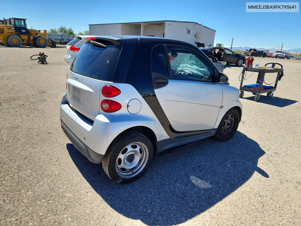 2015 Smart Fortwo Pure VIN: WMEEJ3BA9FK795641 Lot: 58655336