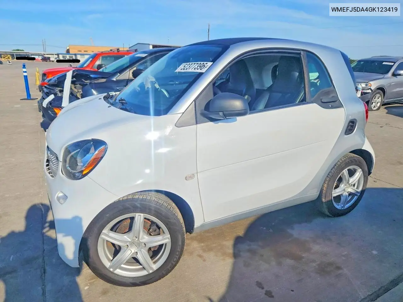 2016 Smart Fortwo VIN: WMEFJ5DA4GK123419 Lot: 52377396