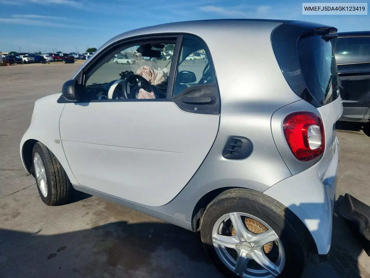 2016 Smart Fortwo VIN: WMEFJ5DA4GK123419 Lot: 52377396