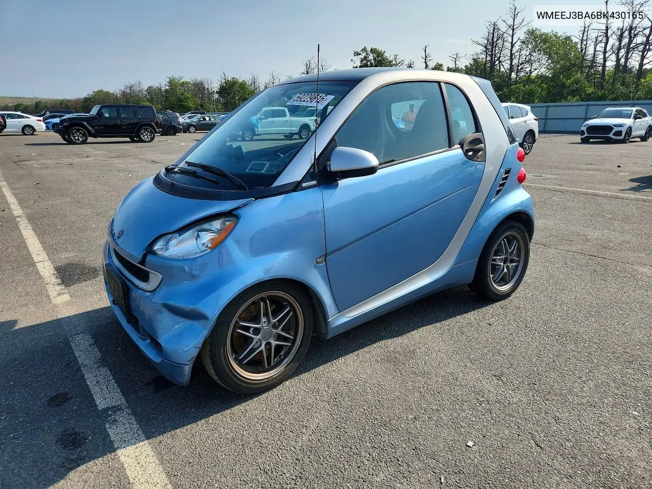 2011 Smart Fortwo Pure VIN: WMEEJ3BA6BK430165 Lot: 59229616