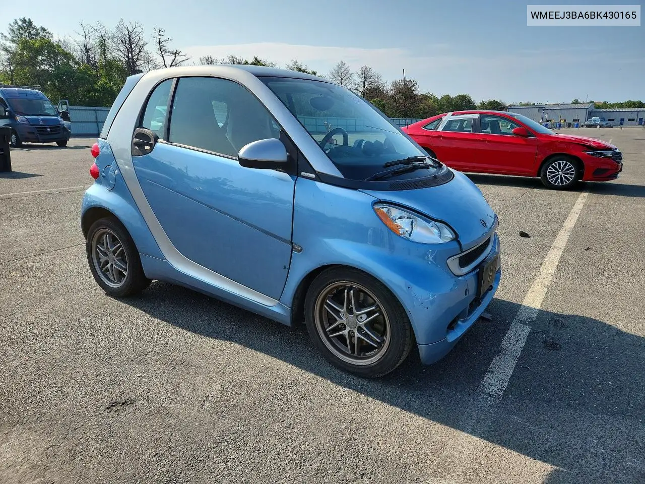 2011 Smart Fortwo Pure VIN: WMEEJ3BA6BK430165 Lot: 59229616