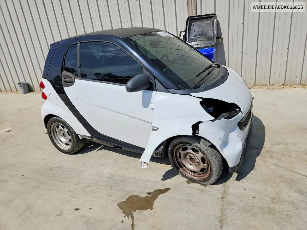 2013 Smart Fortwo Pure VIN: WMEEJ3BA8DK666805 Lot: 50223286