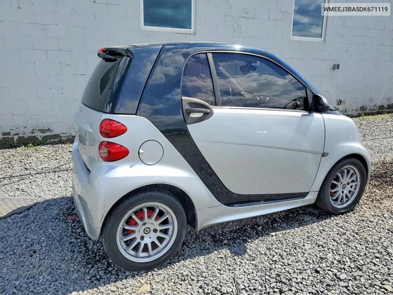 2013 Smart Fortwo Pure VIN: WMEEJ3BA5DK671119 Lot: 58258206