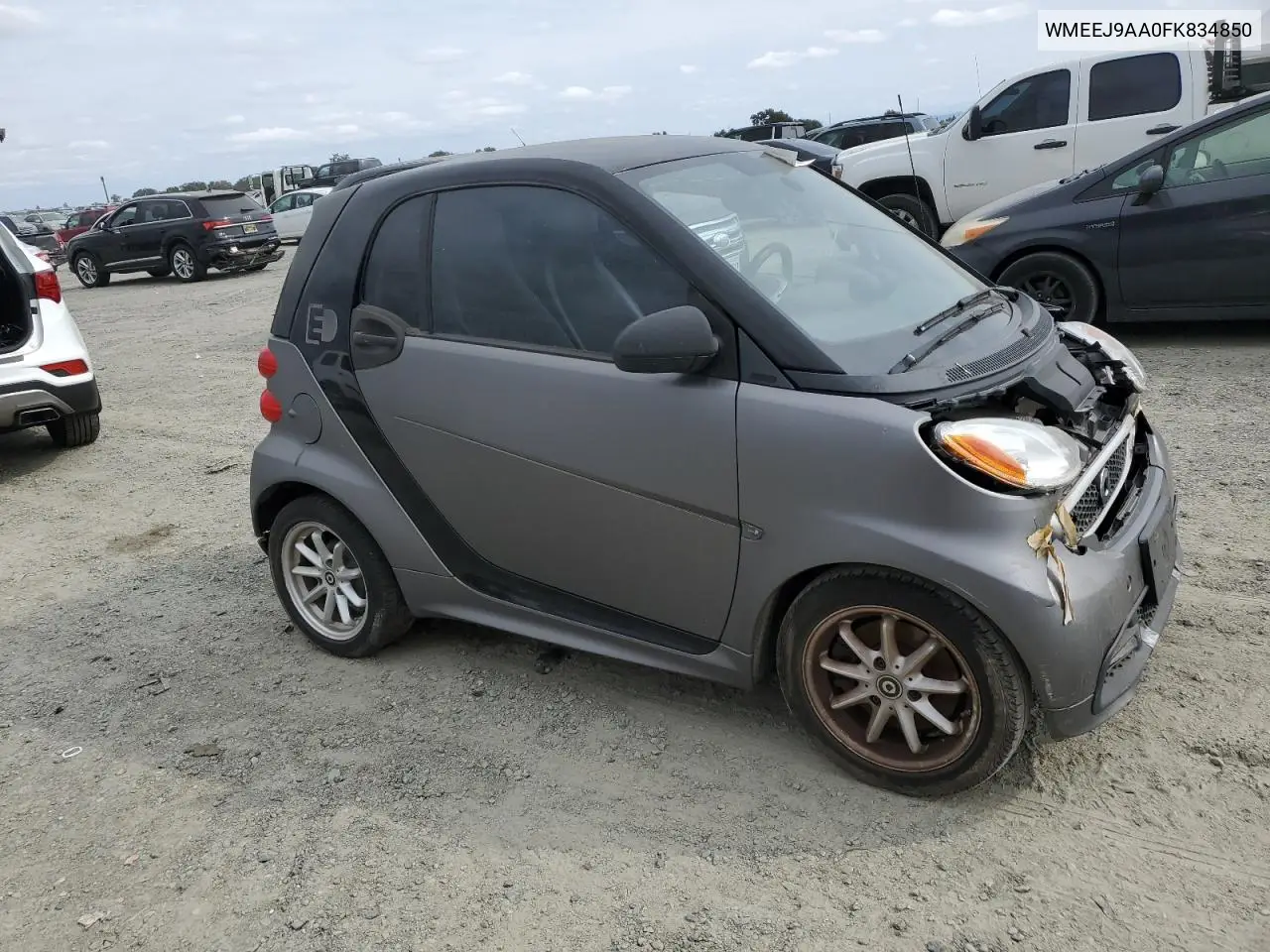 2015 Smart Fortwo VIN: WMEEJ9AA0FK834850 Lot: 81683255