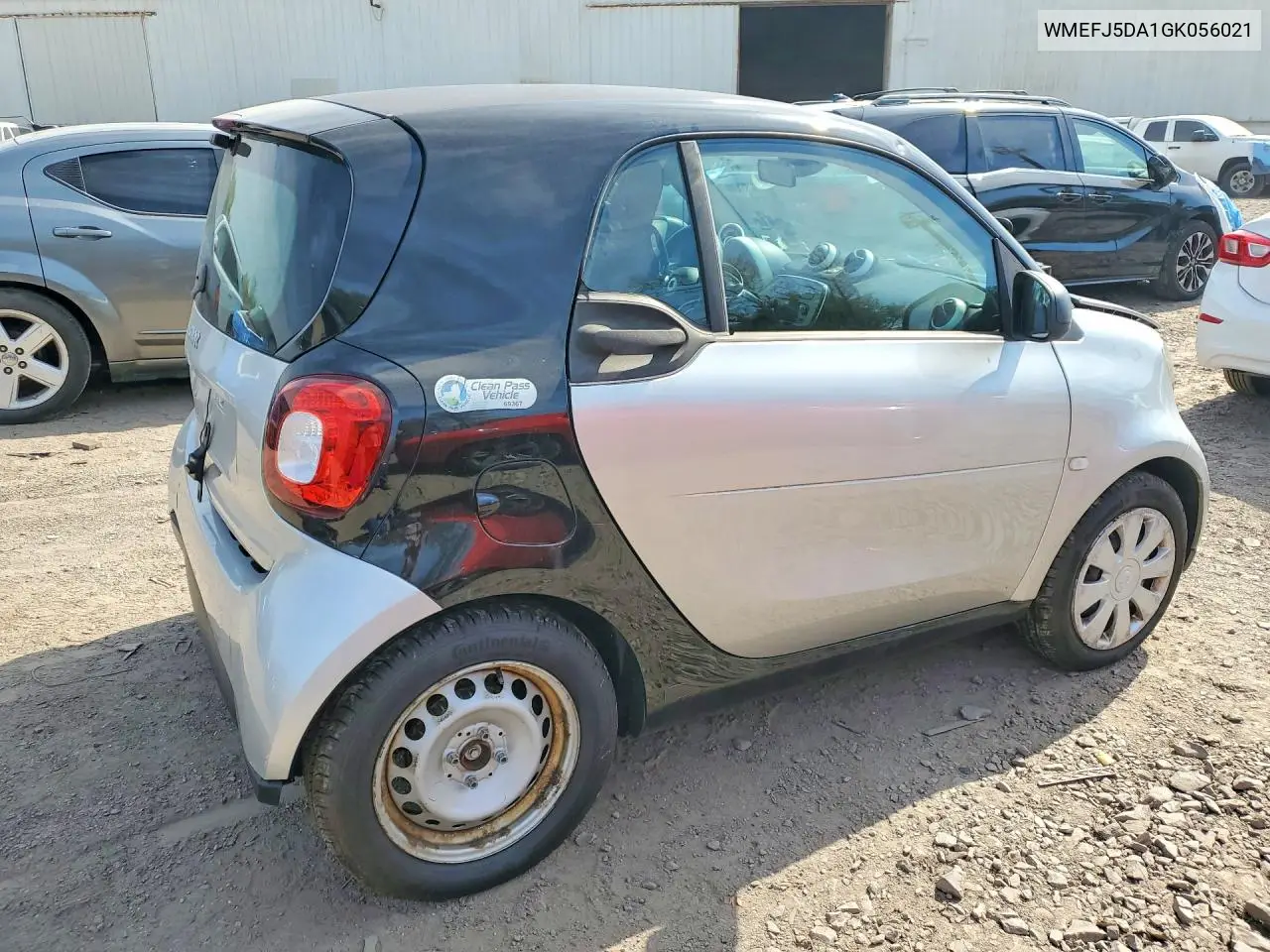 2016 Smart Fortwo VIN: WMEFJ5DA1GK056021 Lot: 50250926