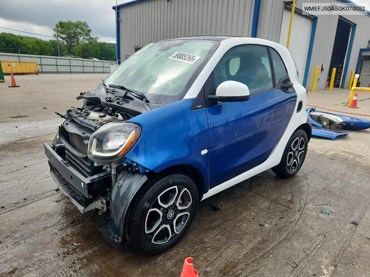 2016 Smart Fortwo VIN: WMEFJ5DA5GK070052 Lot: 59885266