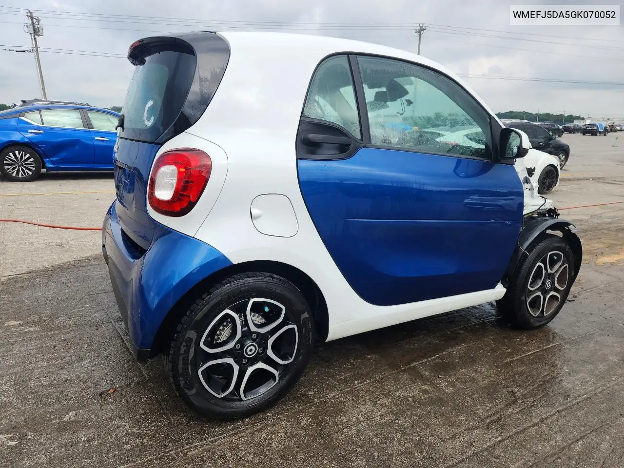2016 Smart Fortwo VIN: WMEFJ5DA5GK070052 Lot: 59885266