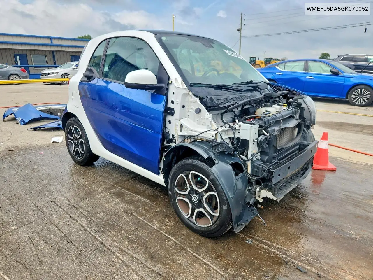 2016 Smart Fortwo VIN: WMEFJ5DA5GK070052 Lot: 59885266