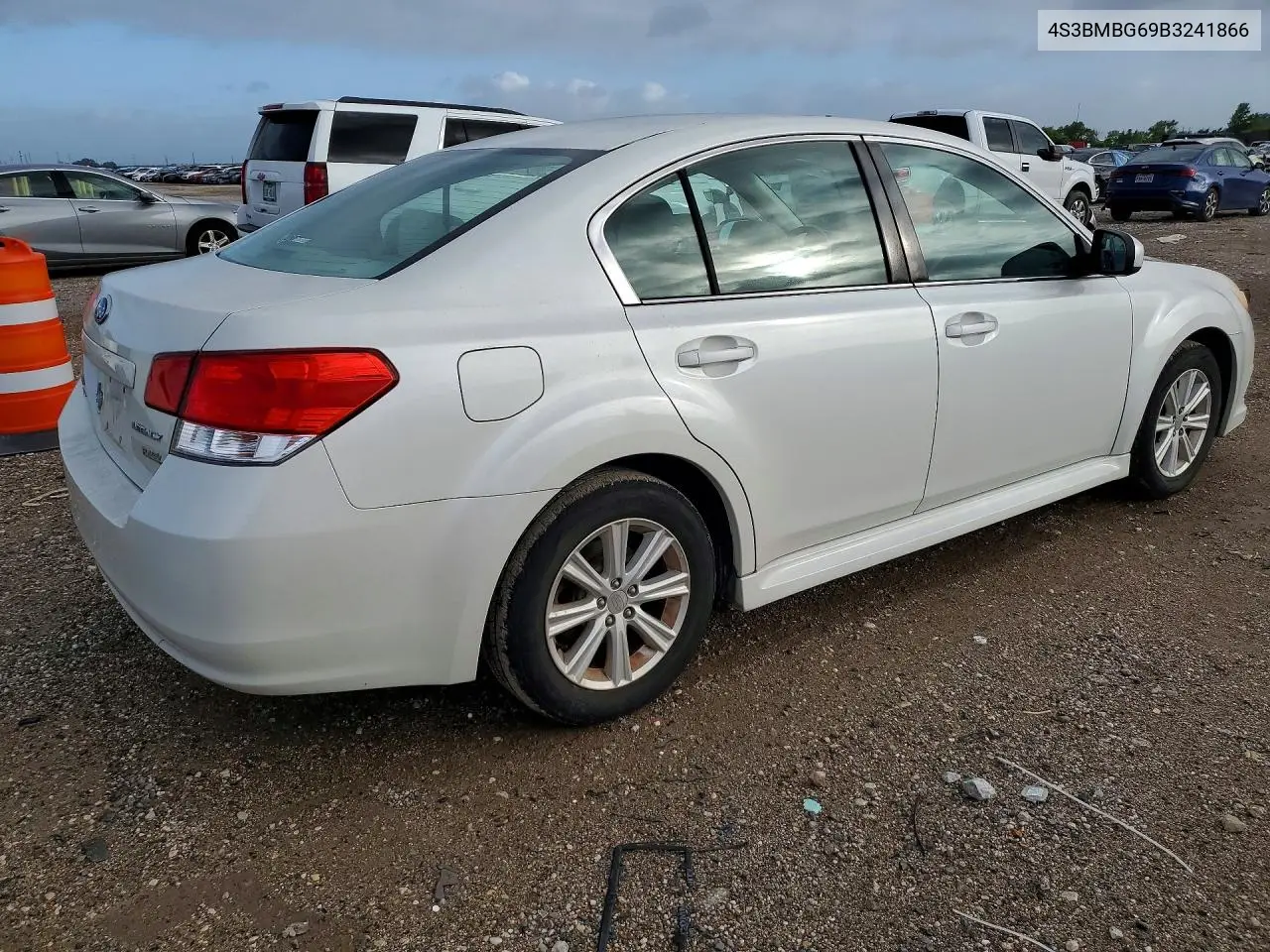 2011 Subaru Legacy 2.5I Premium VIN: 4S3BMBG69B3241866 Lot: 56793046