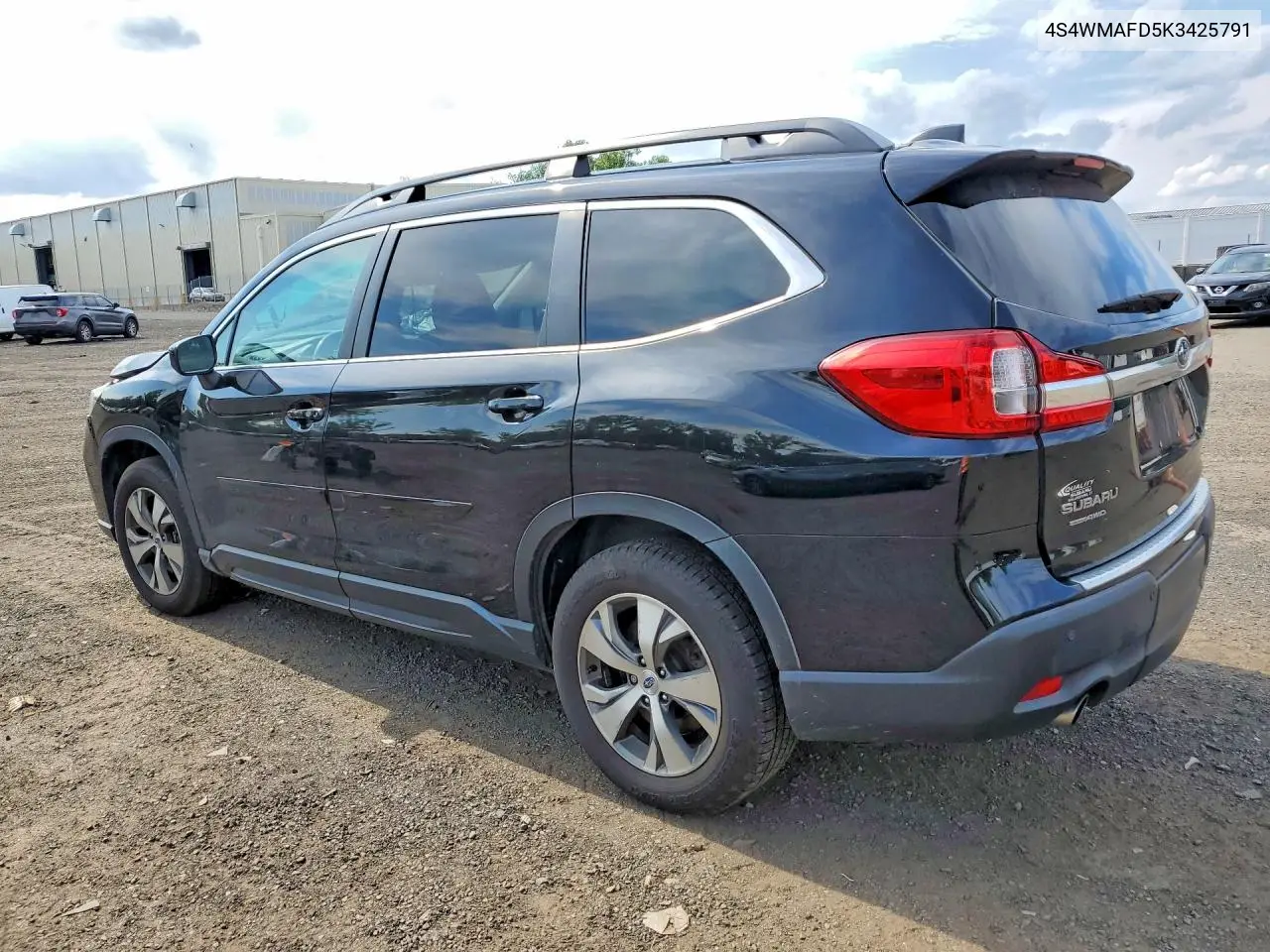 2019 Subaru Ascent Premium VIN: 4S4WMAFD5K3425791 Lot: 57648446
