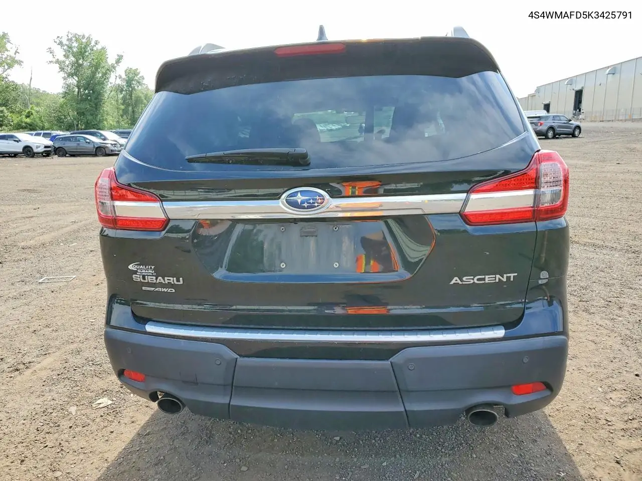 2019 Subaru Ascent Premium VIN: 4S4WMAFD5K3425791 Lot: 57648446