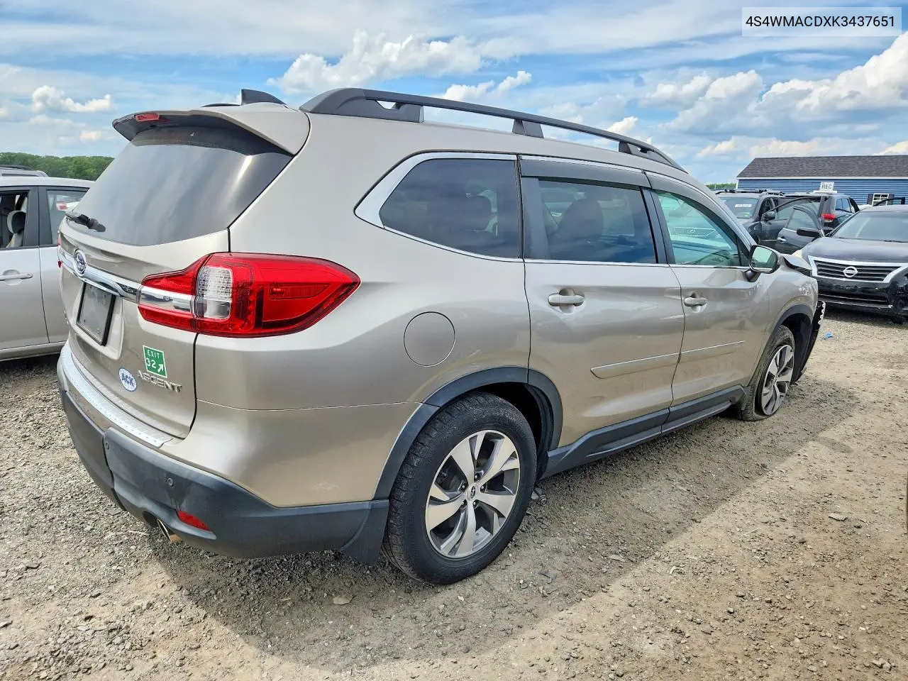 2019 Subaru Ascent Premium VIN: 4S4WMACDXK3437651 Lot: 60016646