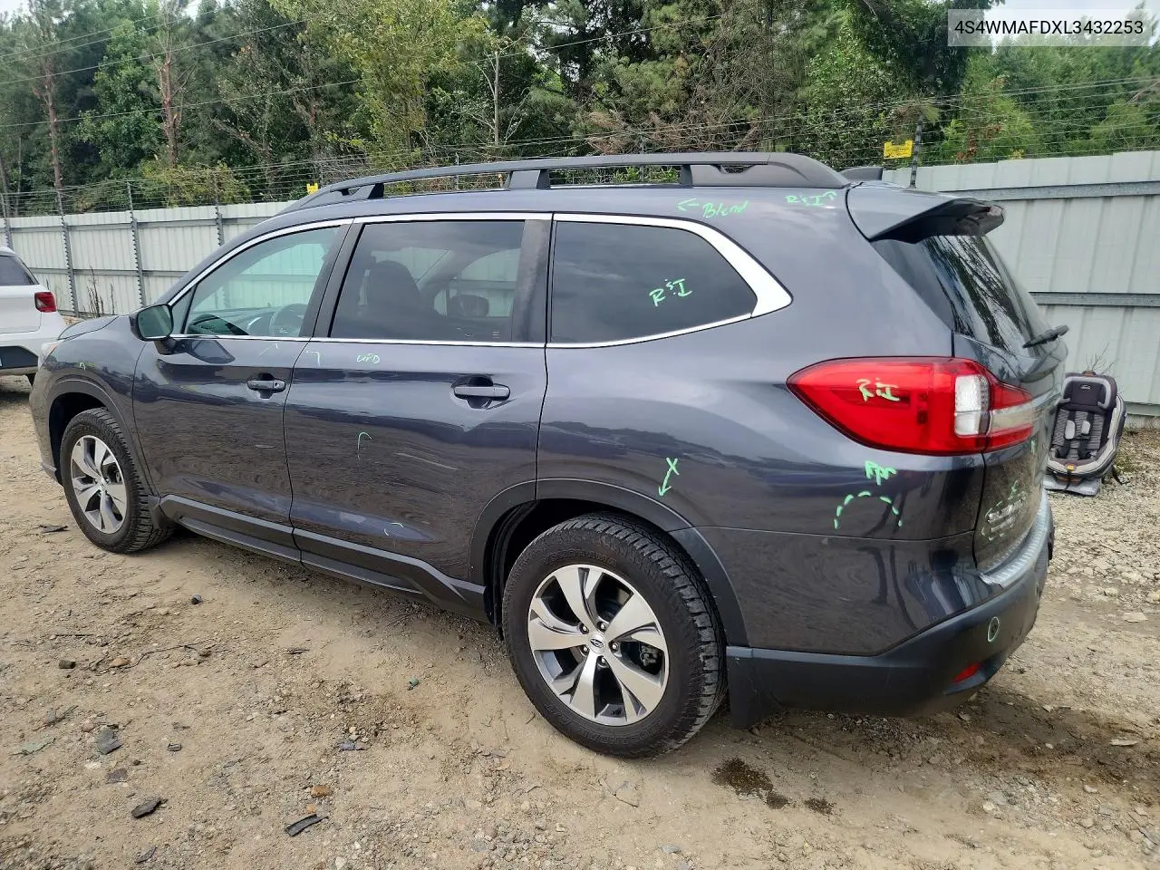 2020 Subaru Ascent Premium VIN: 4S4WMAFDXL3432253 Lot: 61385826