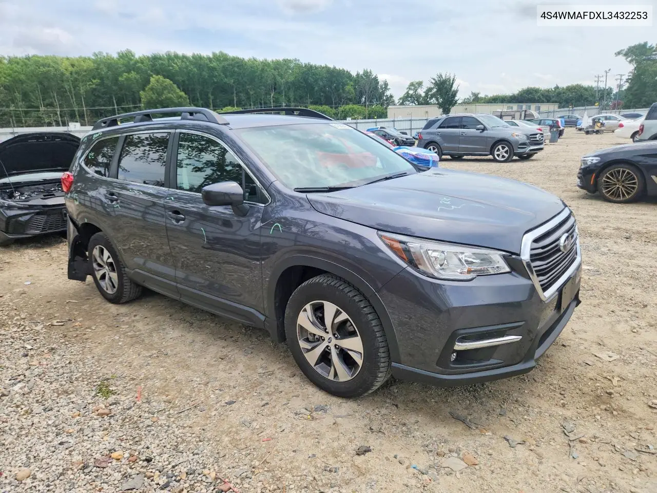 2020 Subaru Ascent Premium VIN: 4S4WMAFDXL3432253 Lot: 61385826
