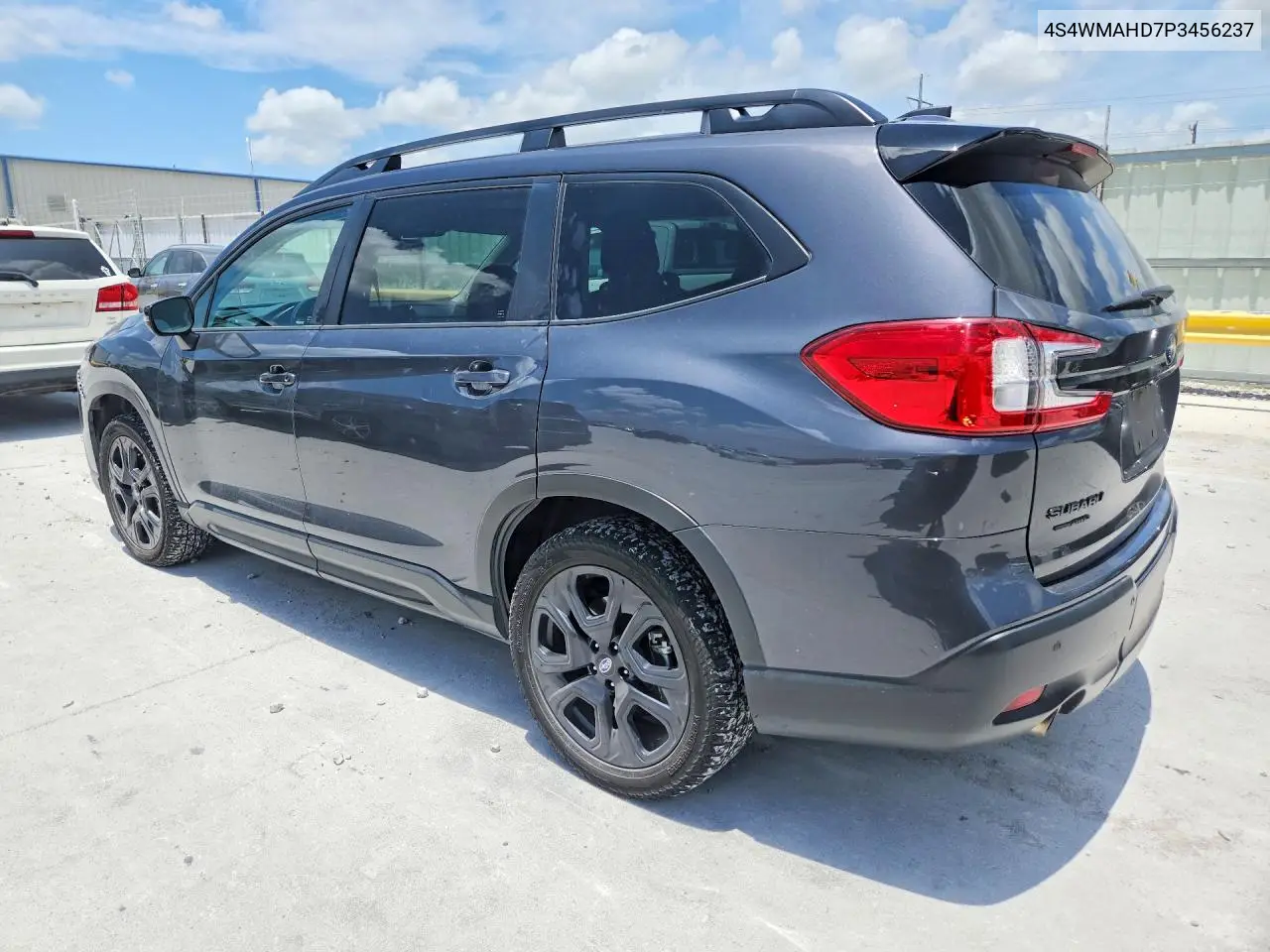 2023 Subaru Ascent Premium VIN: 4S4WMAHD7P3456237 Lot: 59376626