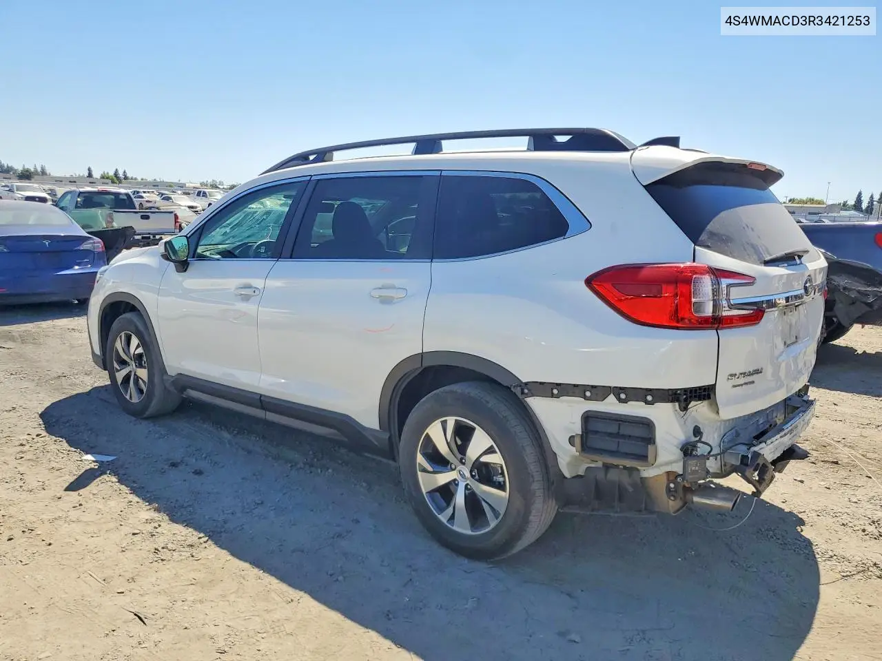 2024 Subaru Ascent Premium VIN: 4S4WMACD3R3421253 Lot: 60683546