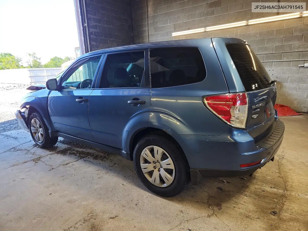 2010 Subaru Forester 2.5X VIN: JF2SH6AC3AH791545 Lot: 57817856
