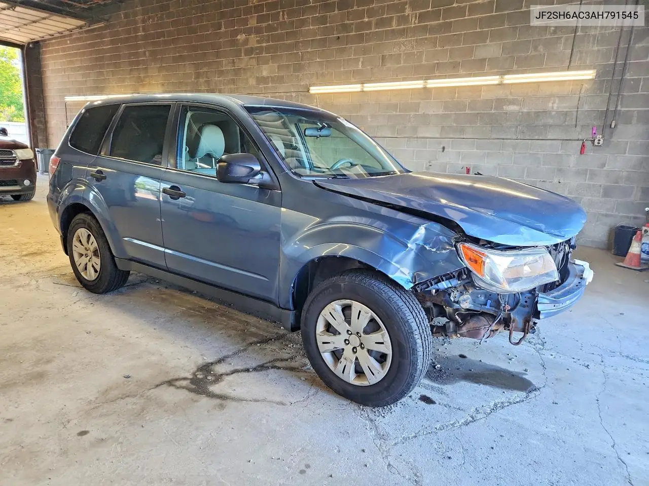 2010 Subaru Forester 2.5X VIN: JF2SH6AC3AH791545 Lot: 57817856