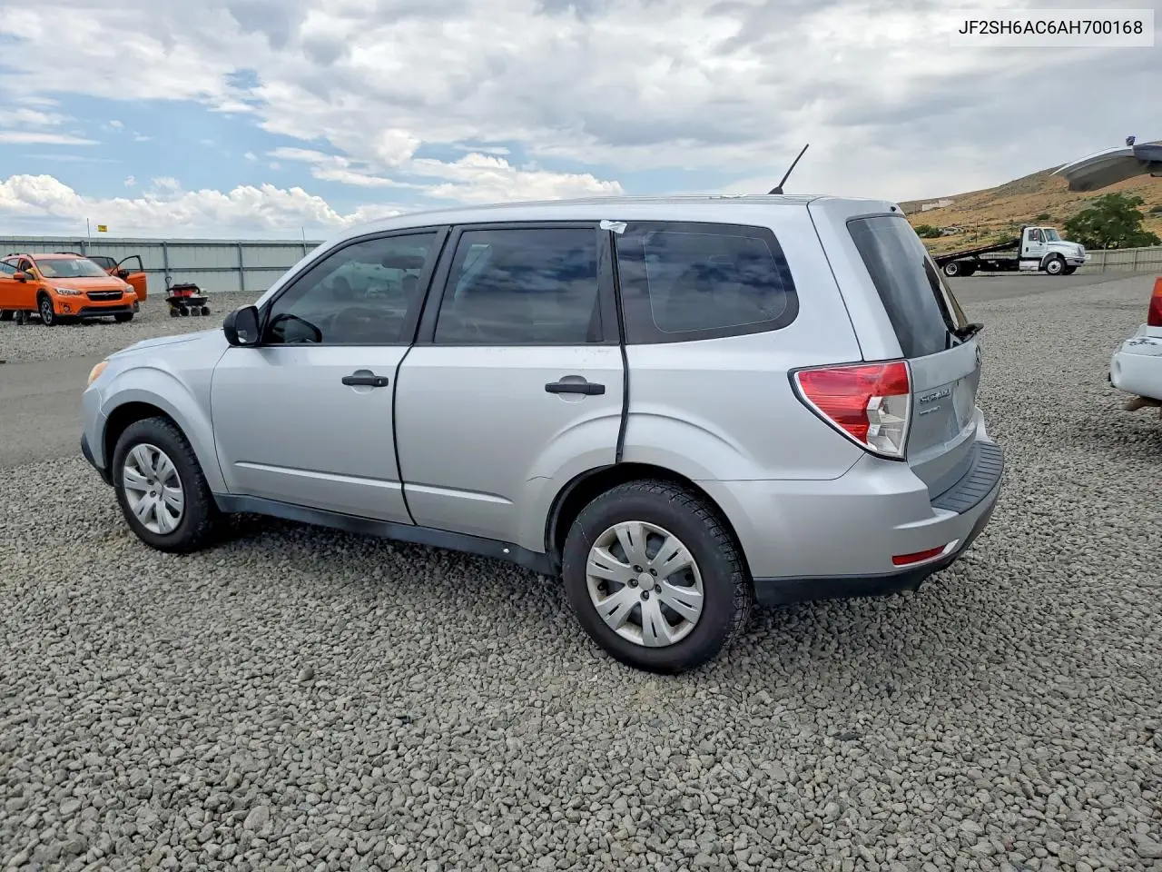 2010 Subaru Forester 2.5X VIN: JF2SH6AC6AH700168 Lot: 61555826