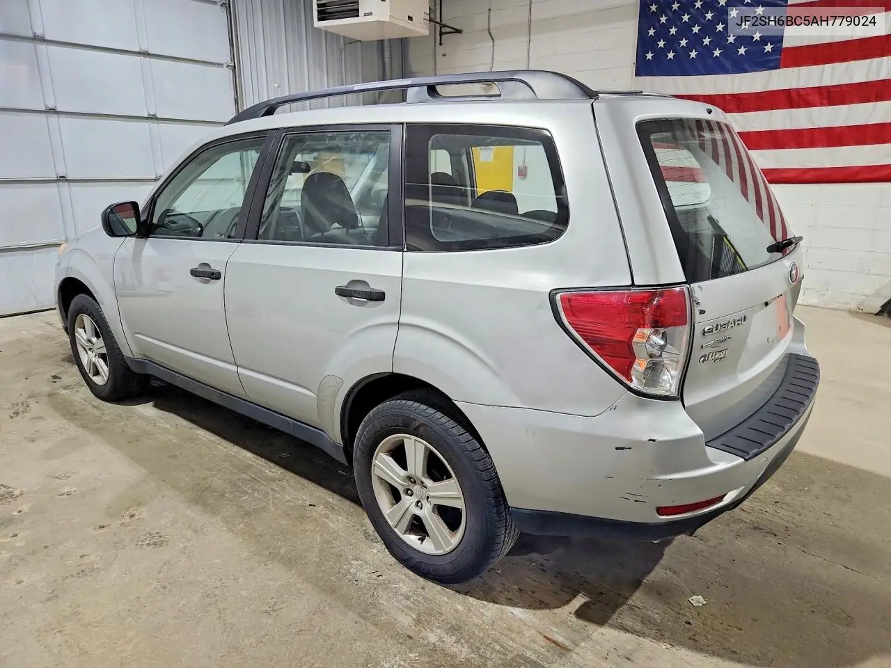 2010 Subaru Forester Xs VIN: JF2SH6BC5AH779024 Lot: 61887946