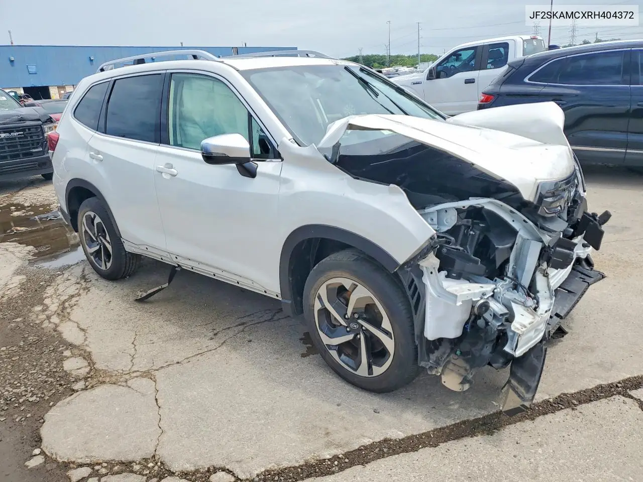 2024 Subaru Forester Touring VIN: JF2SKAMCXRH404372 Lot: 59376156