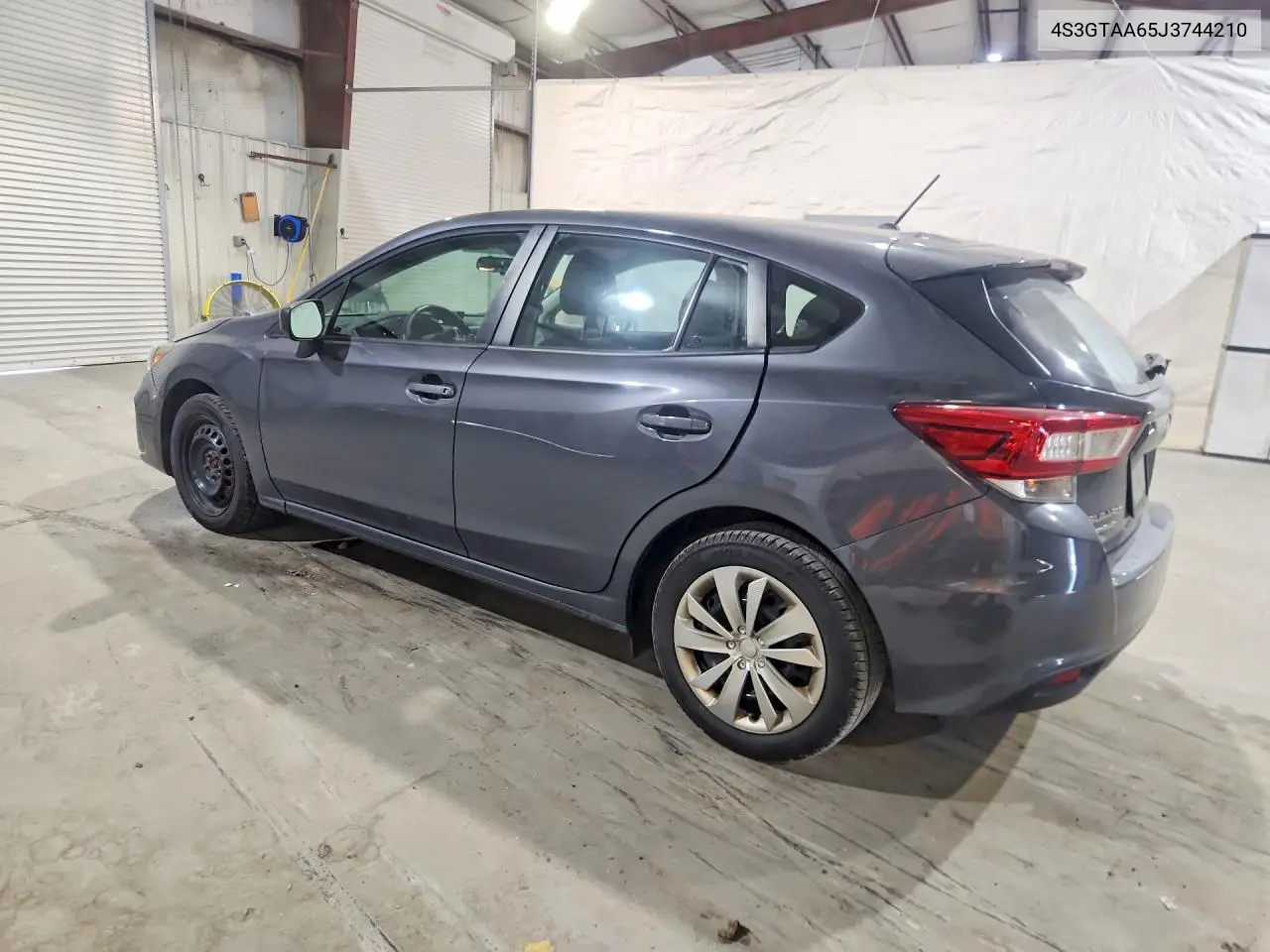 2018 Subaru Impreza VIN: 4S3GTAA65J3744210 Lot: 61753646