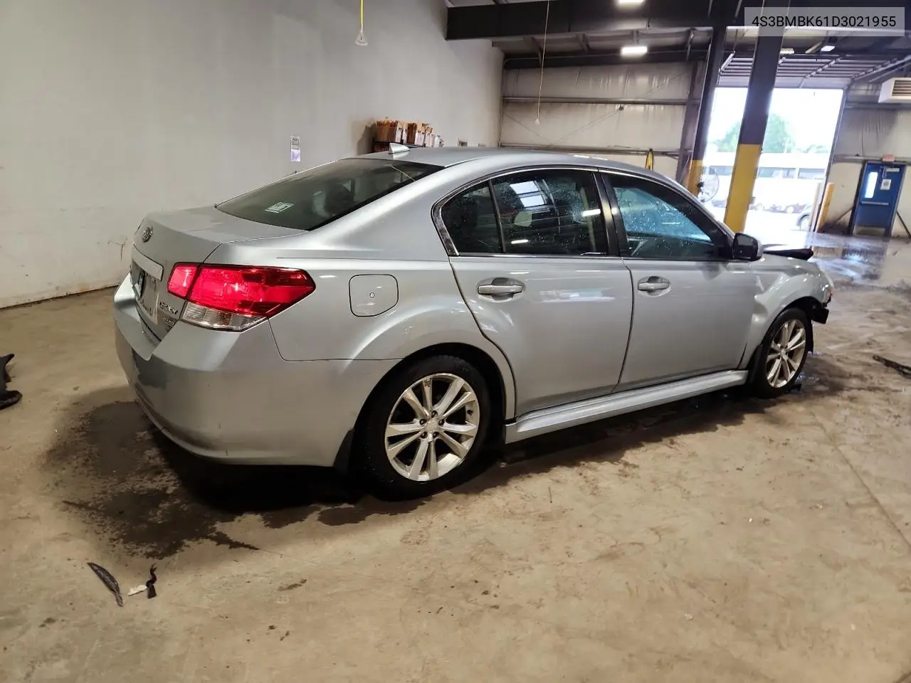 4S3BMBK61D3021955 2013 Subaru Legacy 2.5I Limited