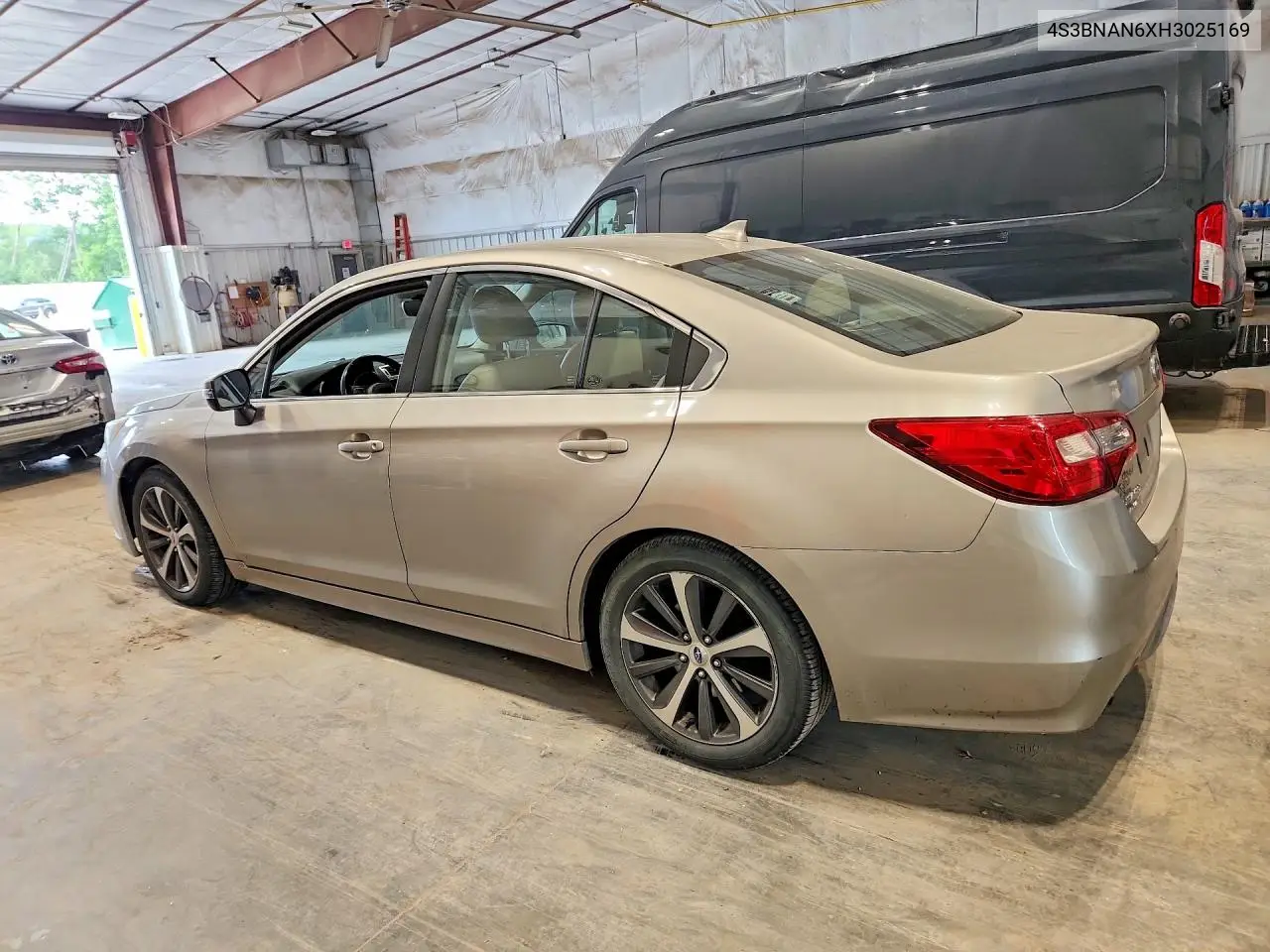4S3BNAN6XH3025169 2017 Subaru Legacy 2.5I Limited
