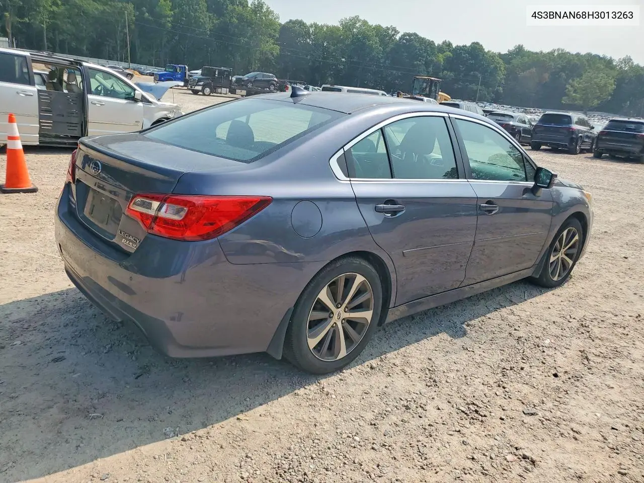 2017 Subaru Legacy 2.5I Limited VIN: 4S3BNAN68H3013263 Lot: 61110826