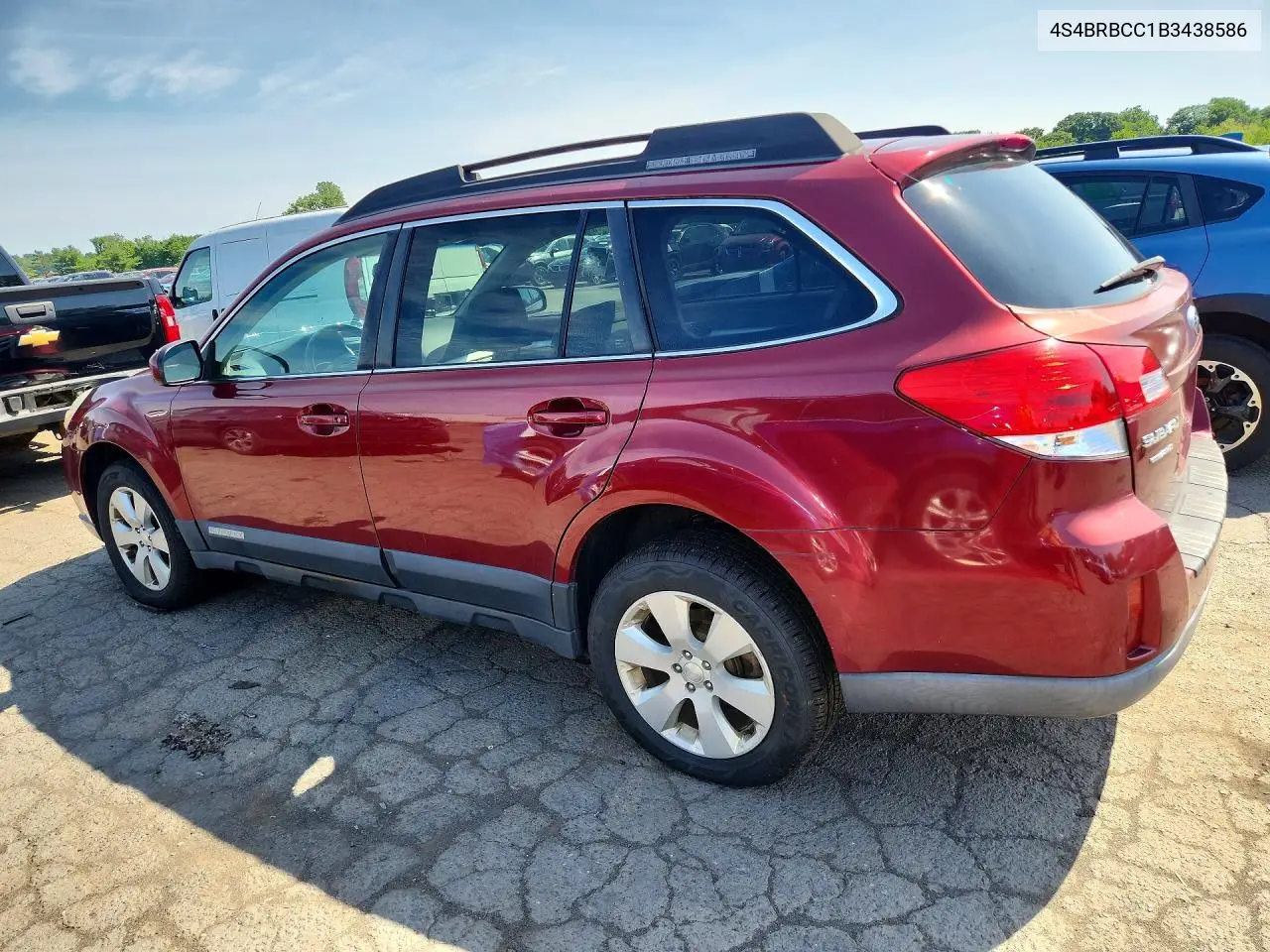 2011 Subaru Outback 2.5I Premium VIN: 4S4BRBCC1B3438586 Lot: 61923206