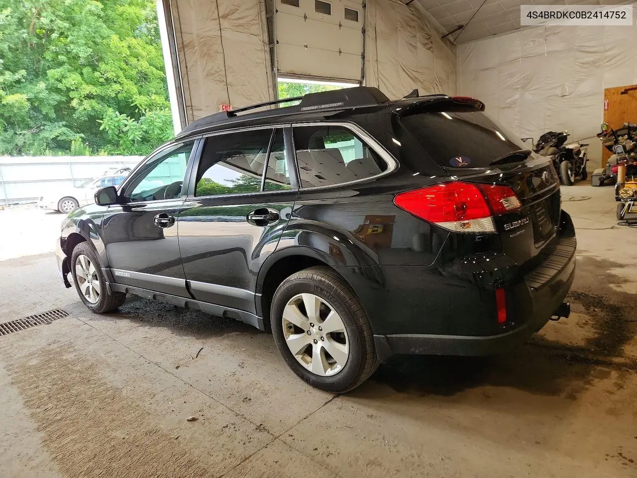 2011 Subaru Outback 3.6R Limited VIN: 4S4BRDKC0B2414752 Lot: 61995776