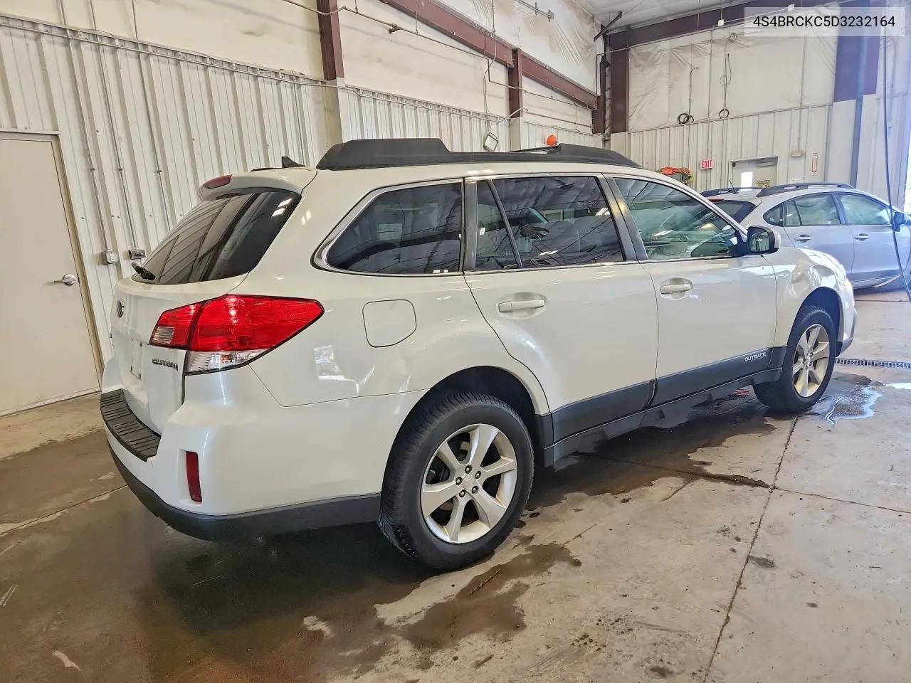 2013 Subaru Outback 2.5I Limited VIN: 4S4BRCKC5D3232164 Lot: 61903246