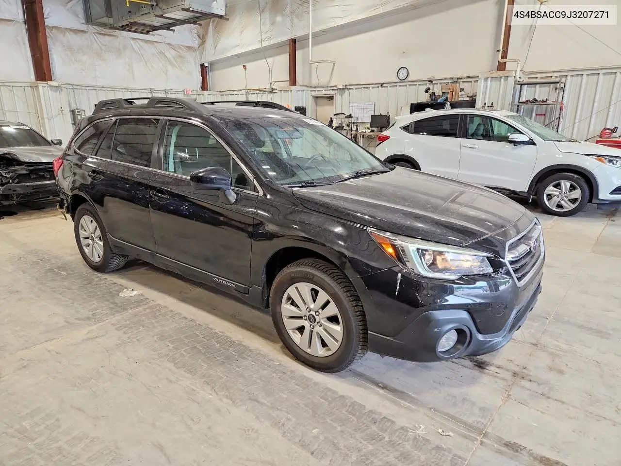 2018 Subaru Outback 2.5I Premium VIN: 4S4BSACC9J3207271 Lot: 61614406