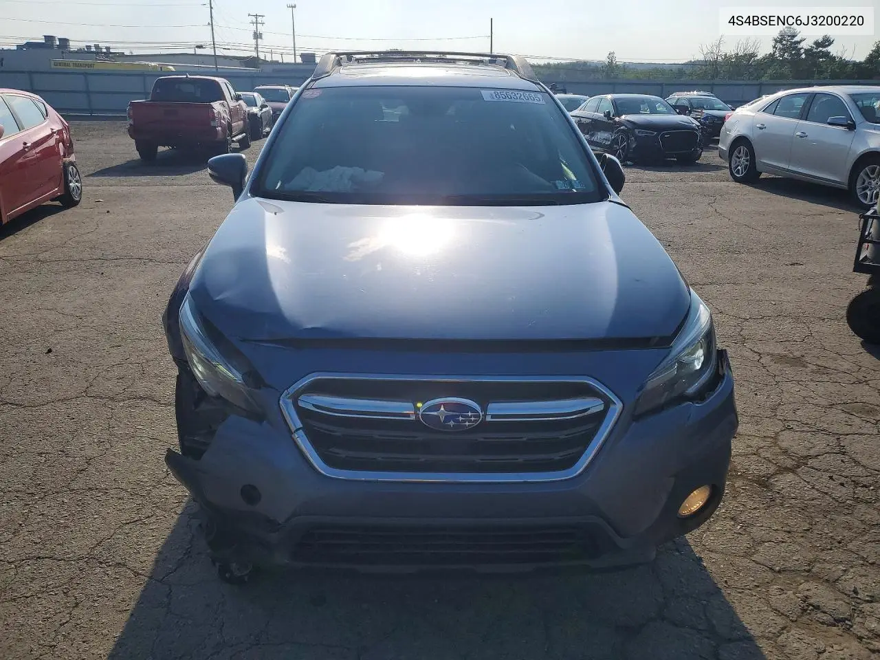 2018 Subaru Outback 3.6R Limited VIN: 4S4BSENC6J3200220 Lot: 85632665